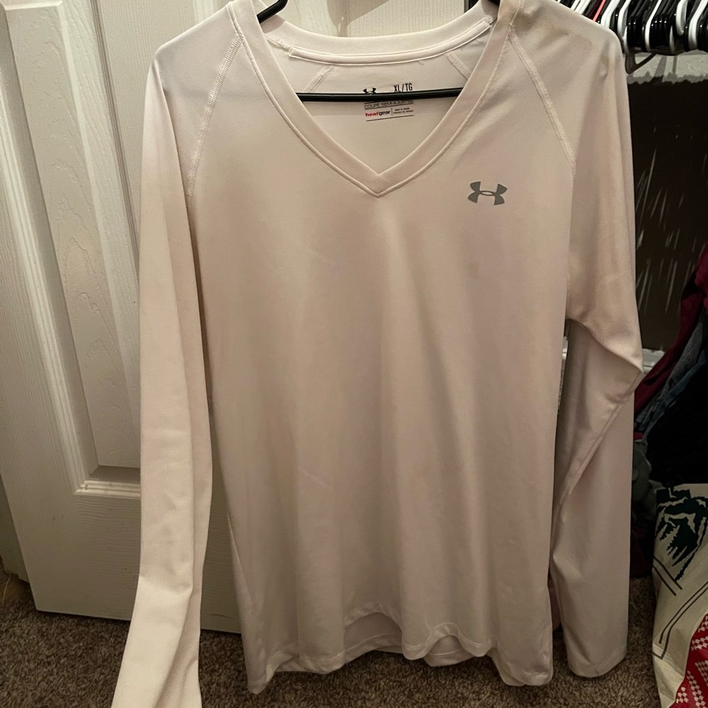 Under Armour v-nevk long sleeve